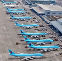 Row of queen -b747